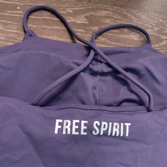 Free Spirit Outlet Built In Workout Tank Top - Picture 3 of 3